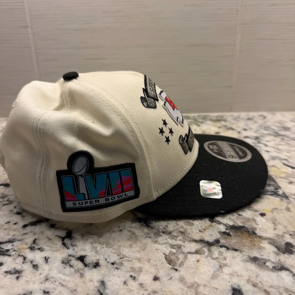 New Era Kansas City Chiefs Cream & Black Super Bowl Champions Snapback - Picture 4 of 5